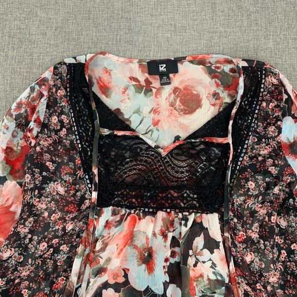 iZ BYER Delicate Lightweight Blouse Semi Sheer Lace V-Neckline XS 3/4th‎ Sleeve - Picture 2 of 15